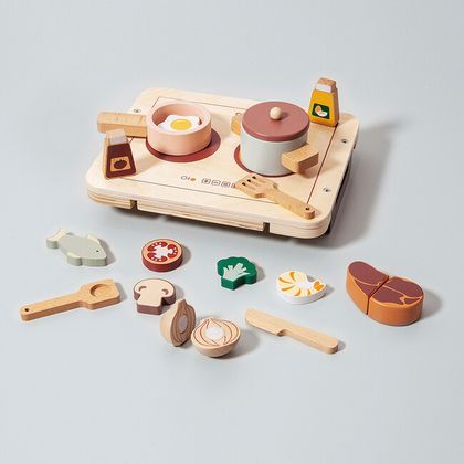 Detská drevená stolná kuchynka - Petit Monkey