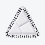 Detský delený tanier trojuholník Design Letters